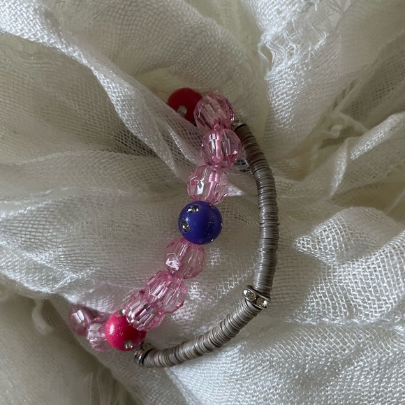 Acrylic pink bead, gray Puka shell with rhinestone - 2 strands - Picture 1 of 1